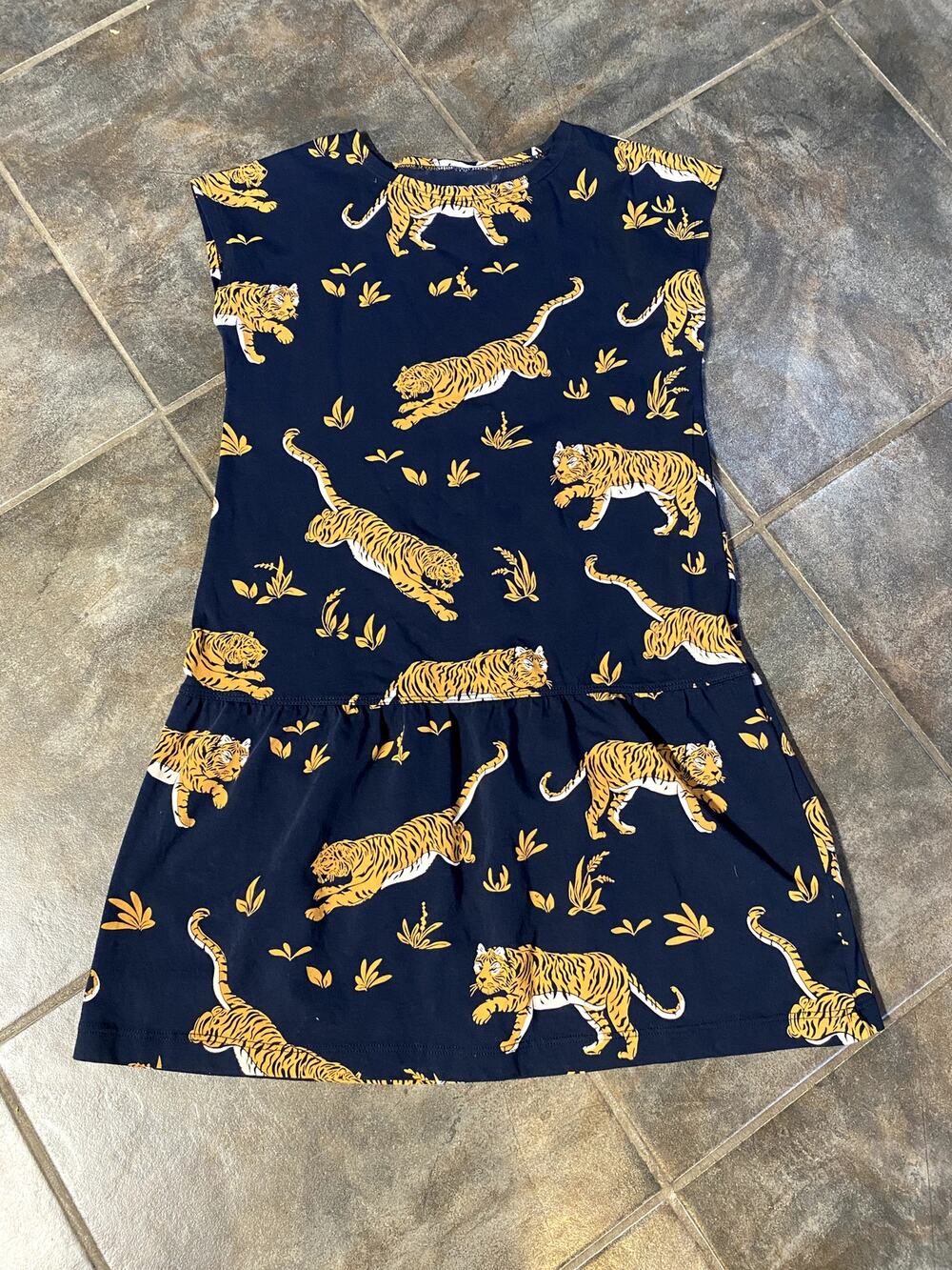 THE STRIPED CAT "TIGER" PRINT GIRLS DRESS SIZE 5/7